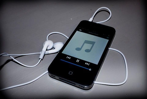 Liệu bạn đã biết hết những tính năng hữu ích của tai nghe iPhone?
