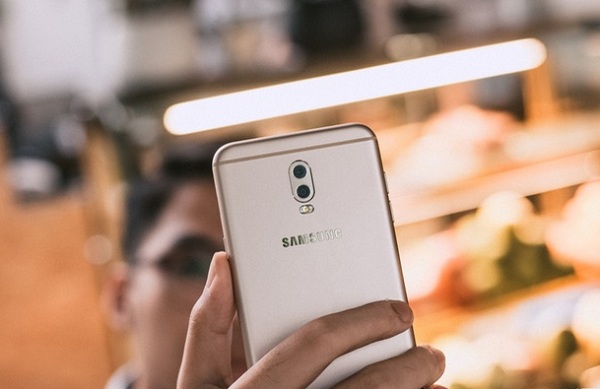 J7 Plus