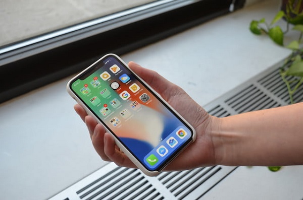 Thời điểm iPhone X chính hãng lên kệ sẽ là ngày 8/12