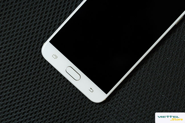 Dòng Samsung Galaxy J7+ và câu chuyện về thiết kế kim loại nguyên khối