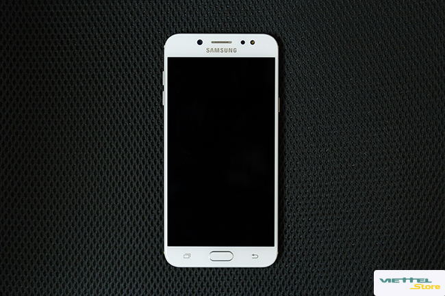 Dòng Samsung Galaxy J7+ và câu chuyện về thiết kế kim loại nguyên khối