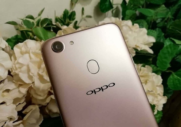 Cách chụp xóa phông trên OPPO F5 – Smartphone sở hữu camera selfie ấn tượng