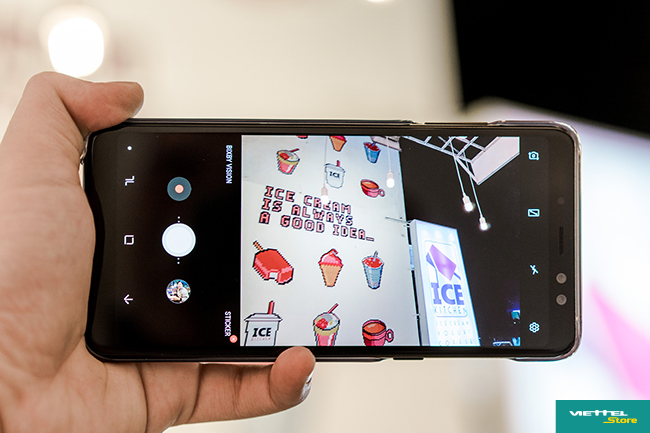 Mở hộp Galaxy A8/A8+: Màn hình tràn viền đẹp, camra Selfie kép chụp xóa phông hút mắt người dùng