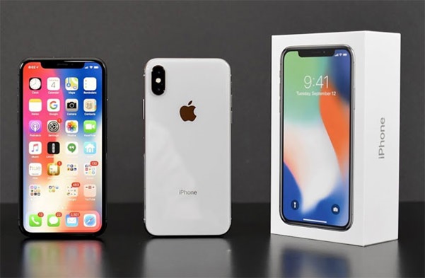Mừng chiến thắng U23 Việt Nam - iPhone X giảm giá 2,3 triệu