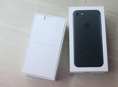 Bạn có phân biệt được iPhone 7 chính hãng quốc tế và khóa mạng?