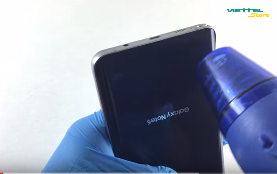 Hướng dẫn tự thay mặt lưng Galaxy Note 5 tại nhà đơn giản