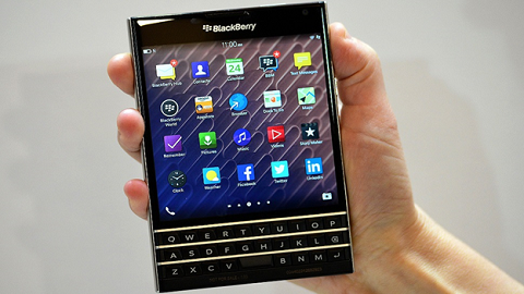 3 lý do mua BlackBerry Priv thay vì BlackBerry Passport