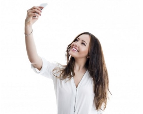 Cách xác minh hình ảnh selfie tự chụp không hợp lệ giả mạo