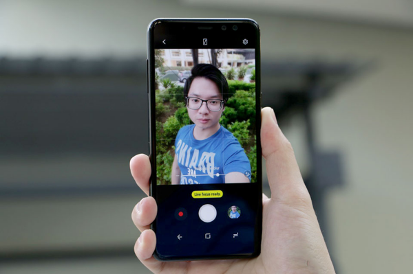 Camera selfie kép độc đáo, chụp ảnh xóa phông chuyên nghiệp