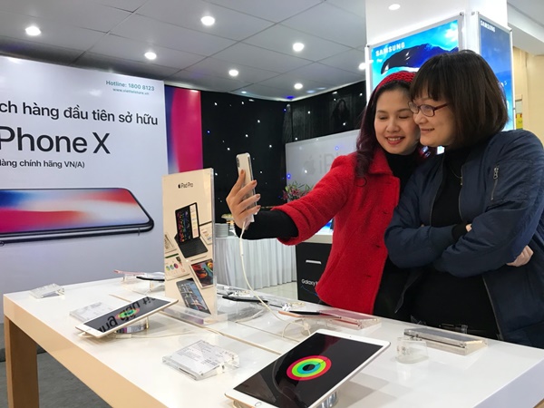 Quà tặng hấp dẫn khi chọn mua iPhone X tại Viettel Store
