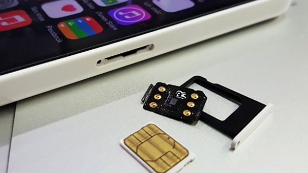Vì sao iPhone quốc tế bỗng dưng bị khóa? | Nguyễn Kim Blog