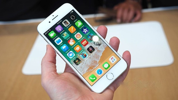 Liệu với dung lượng thấp hơn 7% so với iPhone 7, thời lượng pin iPhone 8 sẽ ra sao?