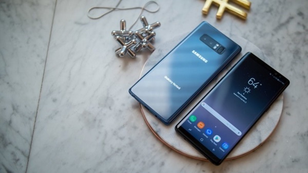 Bên cạnh việc đặt hàng Galaxy Note 8 trợ giá, bạn vẫn có thể mua máy theo hình thức trả góp lãi suất 0%