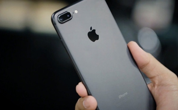 Apple đưa ra chính sách mới đối với các sản phẩm iPhone xách tay