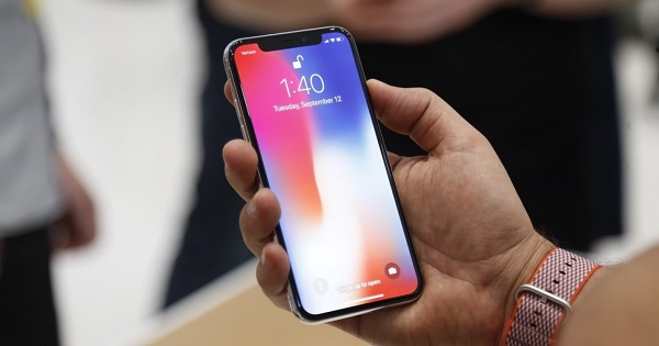 iPhone X đầu tiên trên tay người dùng