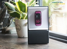 Khám phá chiếc Gear Fit 2 mới toanh của ông lớn công nghệ