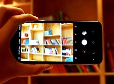 Đánh giá camera Galaxy J6+: chụp xoá phông ảo diệu, sticker vui nhộn