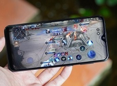 Đánh giá nhanh Galaxy A30s: Thiết kế cực đẹp, cảm biến vân tay dưới màn hình