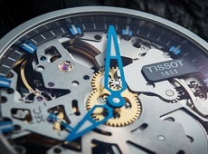 Thêm một hãng đồng hồ Thụy Sĩ tập trung sản xuất smartwatch