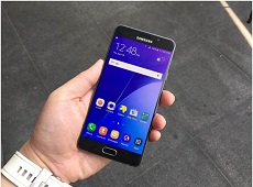 Trả lời câu hỏi Galaxy A7 2017 có bền không?