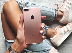 8 smartphone cao cấp có thời lượng pin tốt nhất hiện nay