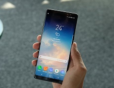 Màn hình Super AMOLED được Samsung thể hiện hoàn hảo trong video mới