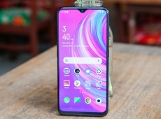 Mở hộp OPPO F11, chiếc smartphone đang rất được yêu thích hiện nay