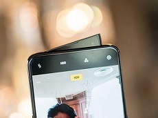 Chênh nhau 4 triệu, nên mua OPPO Reno hay Reno2?