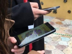 Bất ngờ xuất hiện hình ảnh Galaxy S8 Plus ngoài đời thực