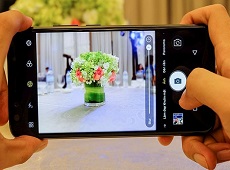 Mẫu smartphone 4 camera “made in” Việt Nam chính thức mở bán