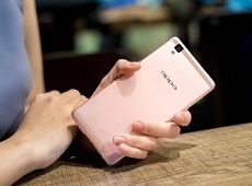 Phiên bản mở rộng của Oppo R7s chuẩn bị ra mắt thị trường