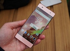 7 smartphone kiểu dáng đẹp giá tầm trung