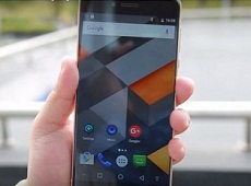 Điện thoại giá rẻ Ulefone Future với cấu hình khủng, không viền màn hình