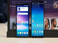 So sánh màn hình POLED và màn hình AMOLED trên LG V30 và Galaxy Note 8​