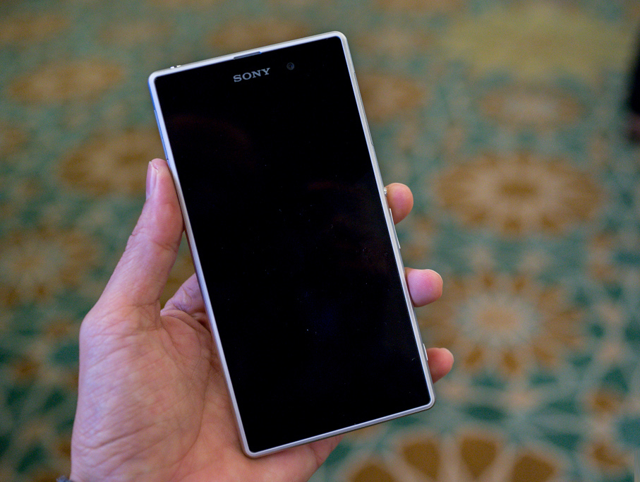 [Đánh giá] Sony Xperia Z1: Cấu hình khỏe, camera khủng